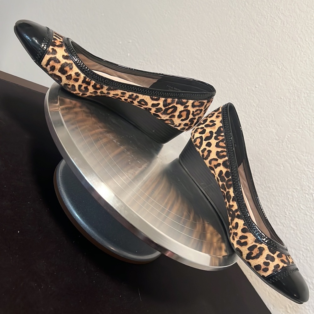 COLE HAAN Elsie Calf Hair Cap Toe Leopard Print Patent Leather Wedges 🐆 - Picture 5 of 9